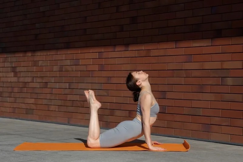 Các Tư Thế Trong Static Yoga